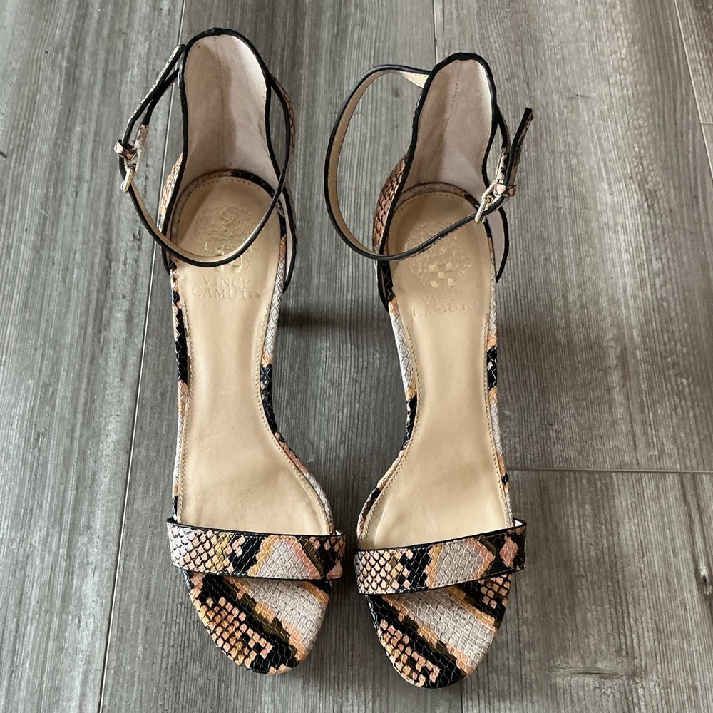 Vince Camaro Balindia Heel Ankle Strap Sandals Creamsicle Size 10M
